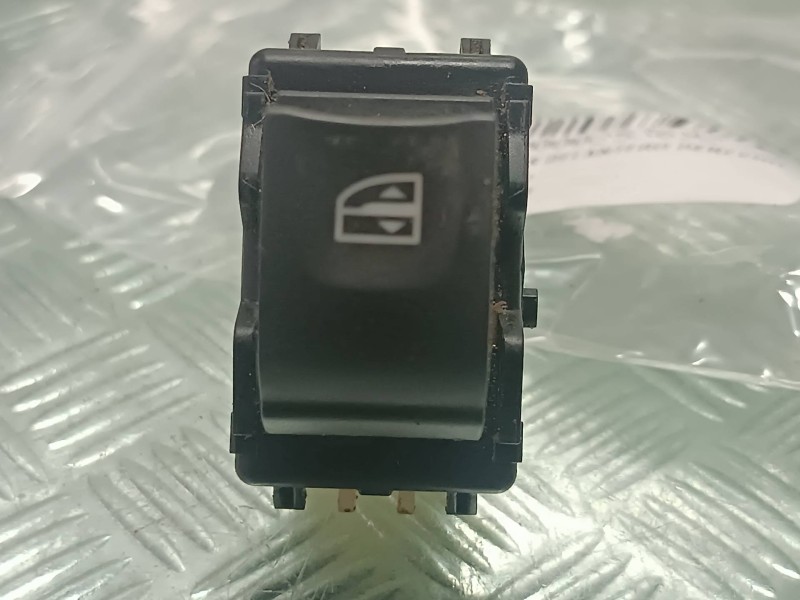 Recambio de mando elevalunas delantero derecho para renault zoe referencia OEM IAM 254218614R  CONECTOR 6 PINES