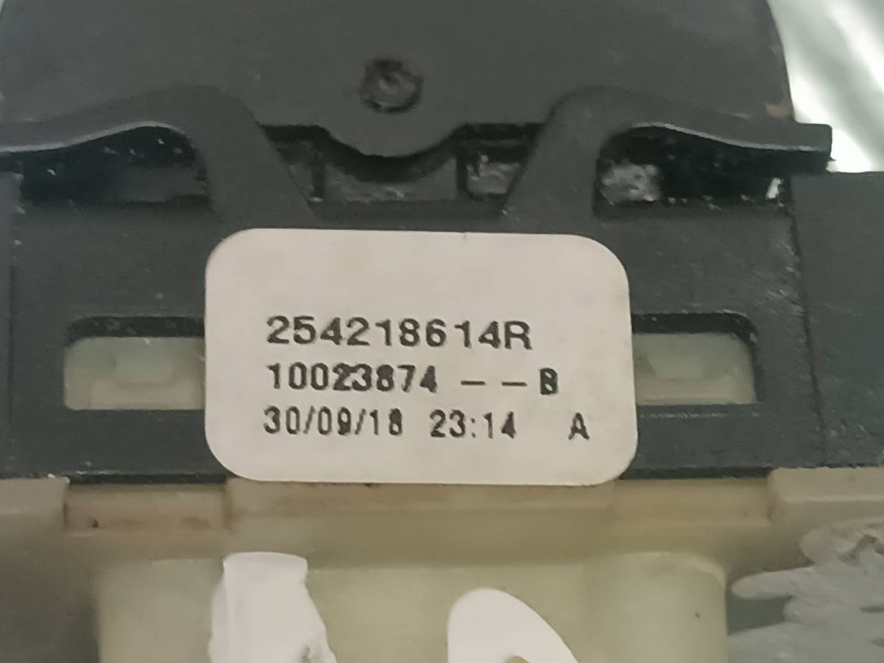 Recambio de mando elevalunas delantero derecho para renault zoe referencia OEM IAM 254218614R  CONECTOR 6 PINES