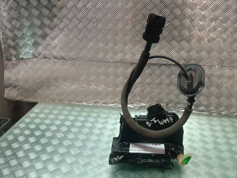 Recambio de cerradura puerta delantera izquierda para renault zoe referencia OEM IAM 805031107R 40517235 CONECTOR 4 PINES