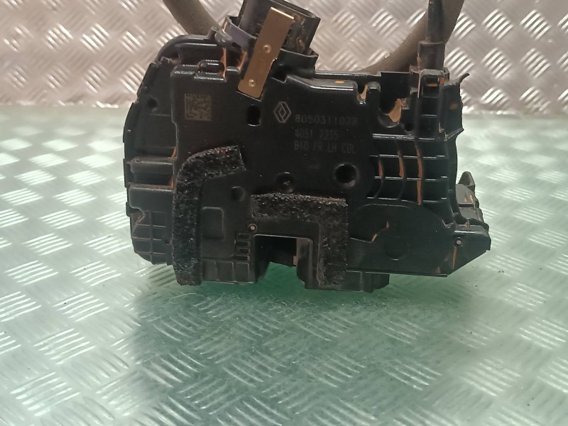 Recambio de cerradura puerta delantera izquierda para renault zoe referencia OEM IAM 805031107R 40517235 CONECTOR 4 PINES