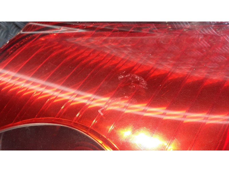 Recambio de piloto trasero derecho para toyota avensis berlina (t25) referencia OEM IAM 89028758  6 PINES