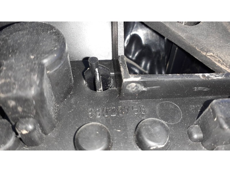 Recambio de piloto trasero derecho para toyota avensis berlina (t25) referencia OEM IAM 89028758  6 PINES