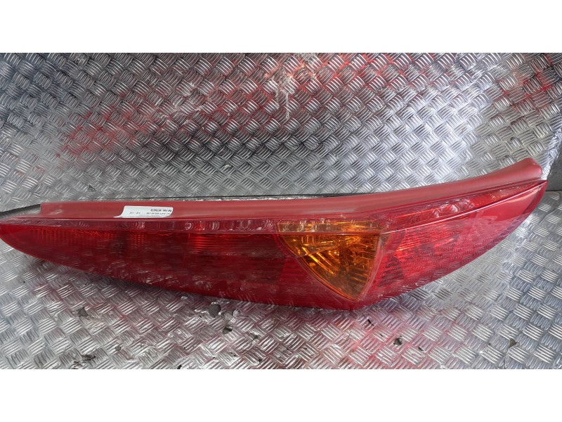 Recambio de piloto trasero izquierdo para fiat punto berlina (188) referencia OEM IAM 46794078  5 PINES