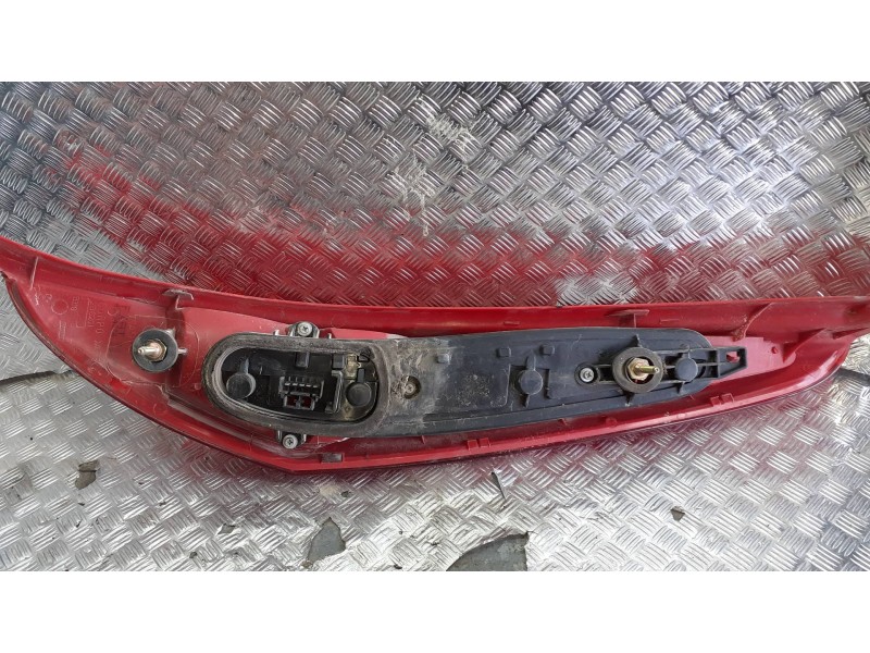 Recambio de piloto trasero izquierdo para fiat punto berlina (188) referencia OEM IAM 46794078  5 PINES