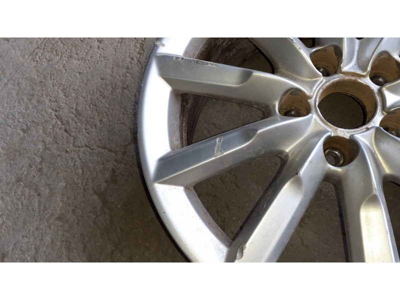 Recambio de juego llantas para audi q3 (8u) referencia OEM IAM 8U0601025S  7.0JX17H2