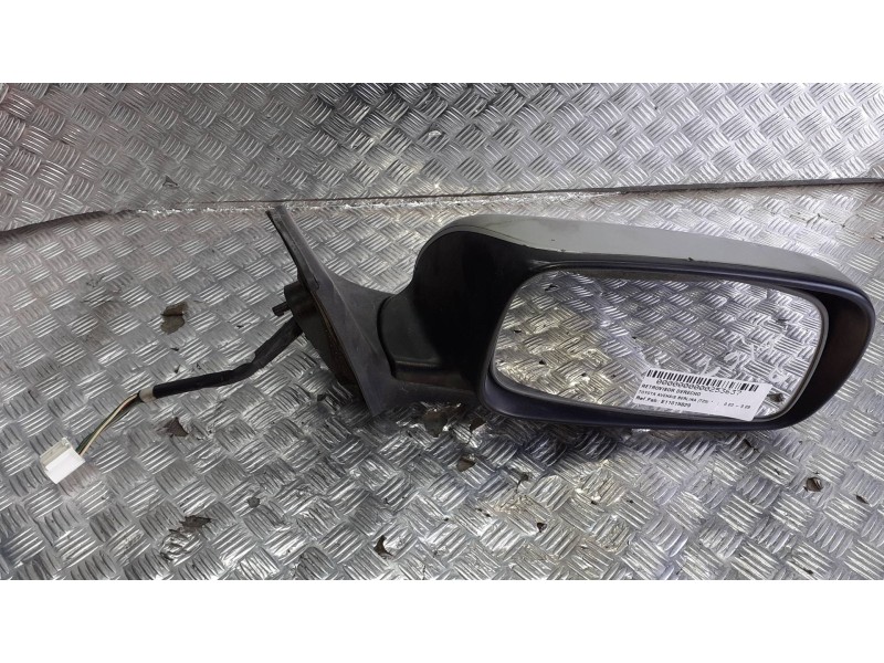Recambio de retrovisor derecho para toyota avensis berlina (t25) referencia OEM IAM E11015829  ELECTRICO