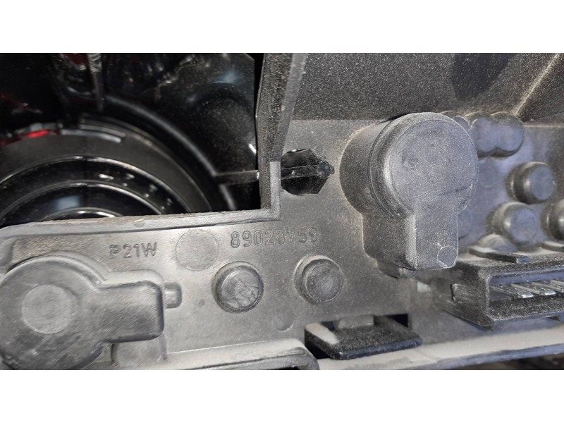 Recambio de piloto trasero izquierdo para toyota avensis berlina (t25) referencia OEM IAM 89028759  6 PINES