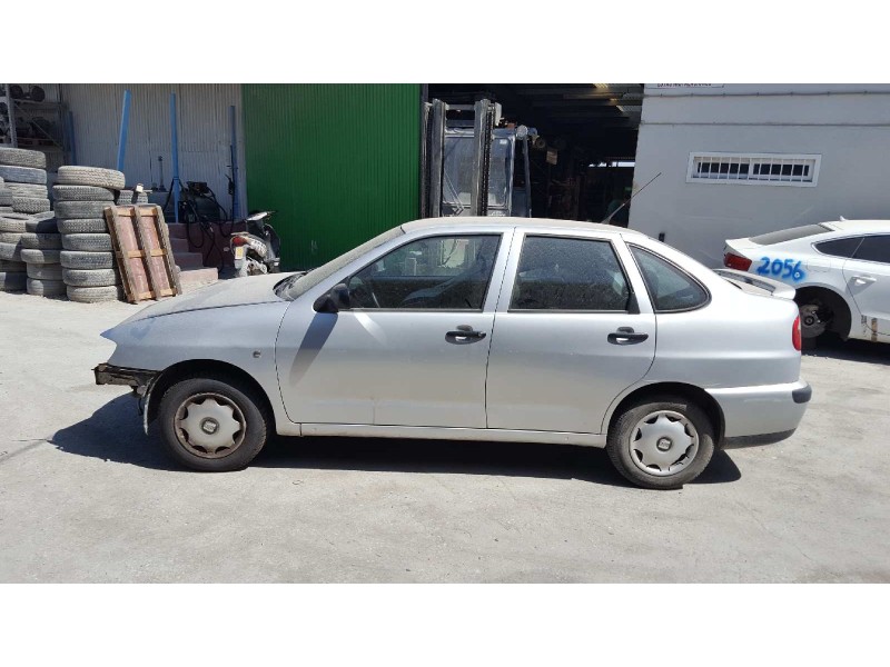 seat cordoba berlina (6k2) del año 2001