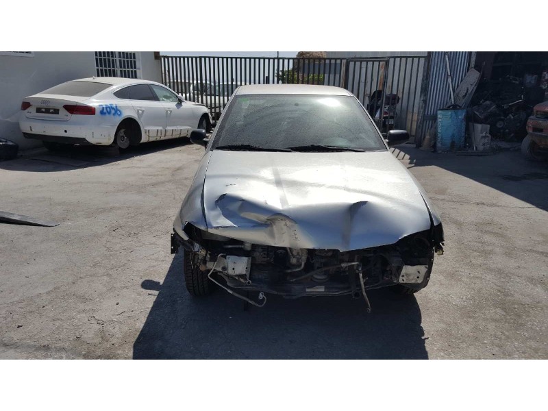 seat cordoba berlina (6k2) del año 2001