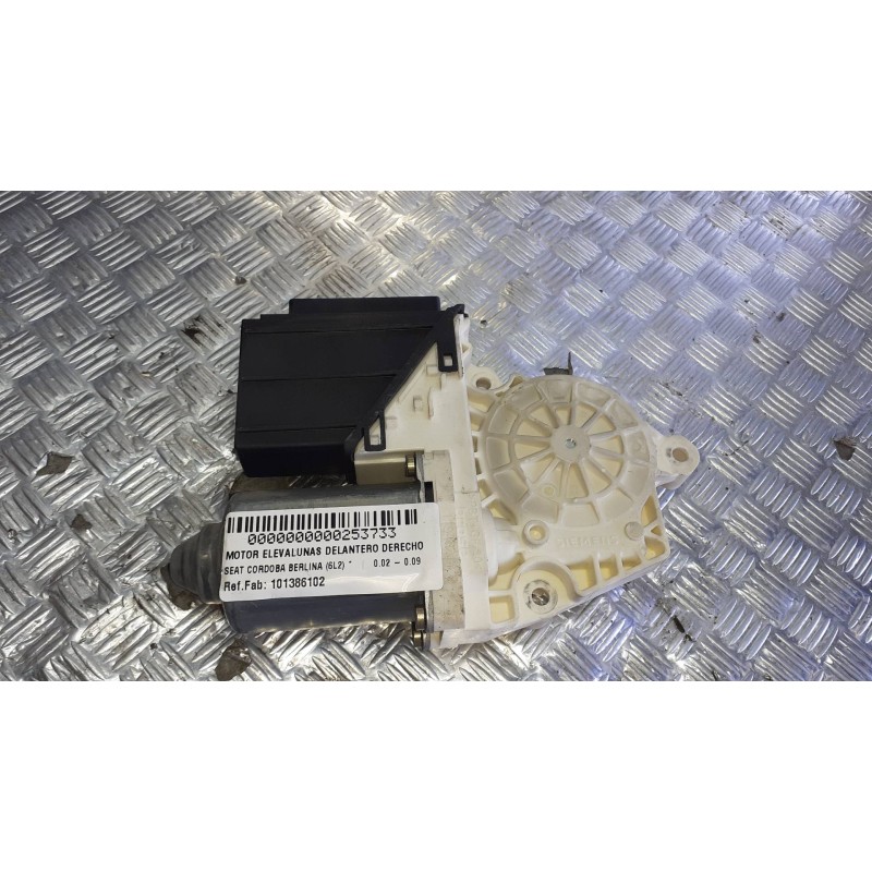 Recambio de motor elevalunas delantero derecho para seat cordoba berlina (6l2) referencia OEM IAM 101386102  