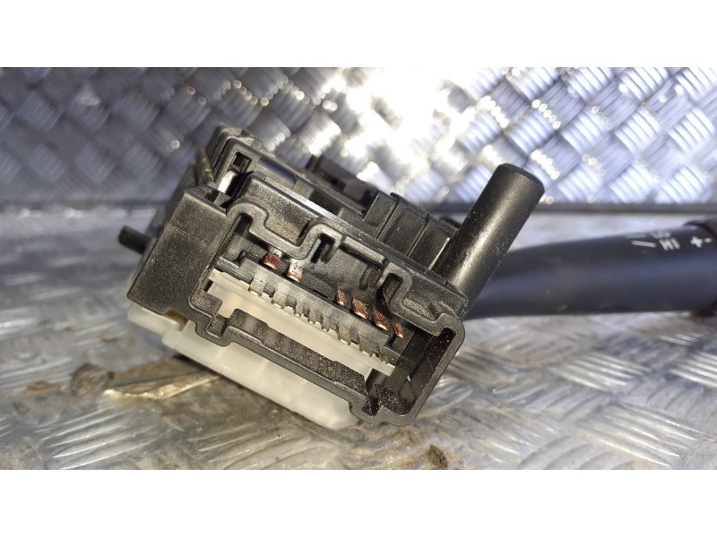 Recambio de mando limpia para toyota avensis berlina (t25) referencia OEM IAM 6465205160  