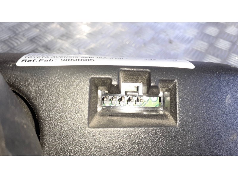 Recambio de espejo para toyota avensis berlina (t25) referencia OEM IAM 9050685 5 PINES ESPEJO INTERIOR