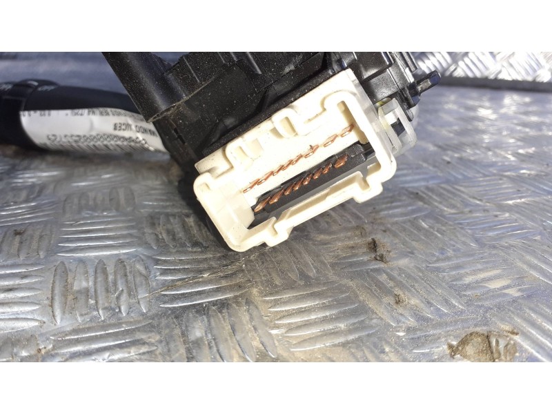 Recambio de mando luces para toyota avensis berlina (t25) referencia OEM IAM 8414005110  