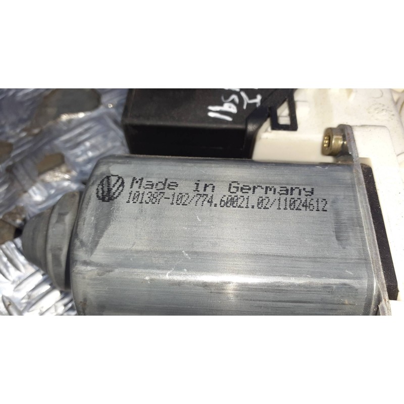 Recambio de motor elevalunas delantero izquierdo para seat cordoba berlina (6l2) referencia OEM IAM 101387102  