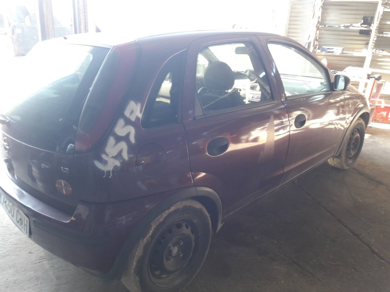opel corsa c del año 2003