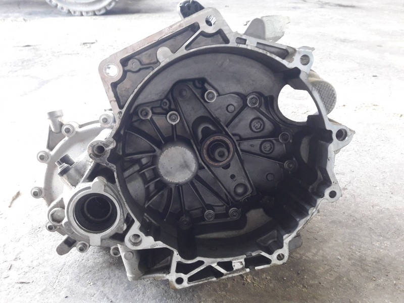 Recambio de caja cambios para seat ibiza kj referencia OEM IAM SND  
