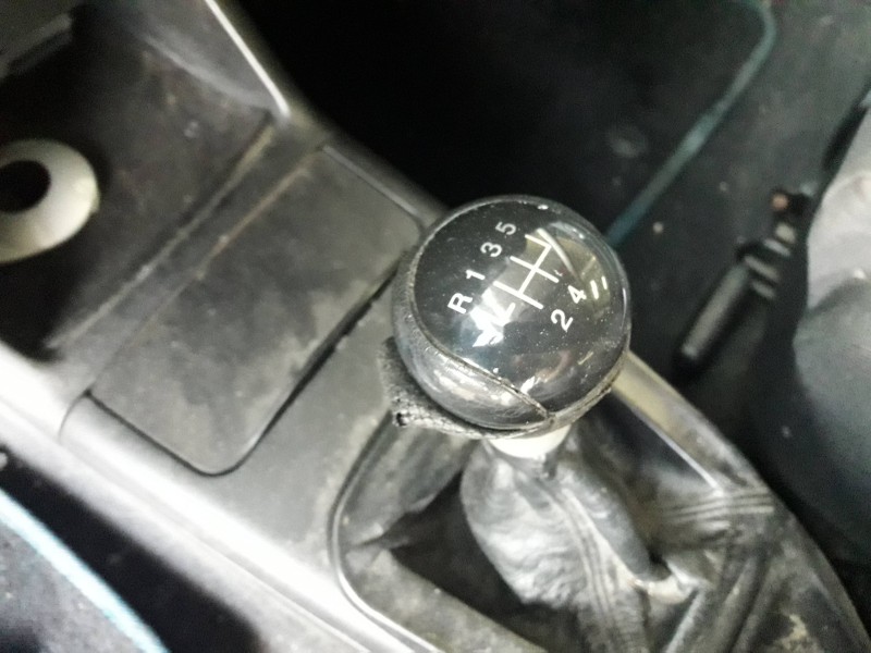 seat ibiza (6k1) del año 2001