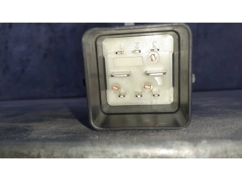 Recambio de caja precalentamiento para peugeot 307 (s1) referencia OEM IAM 9640469680  