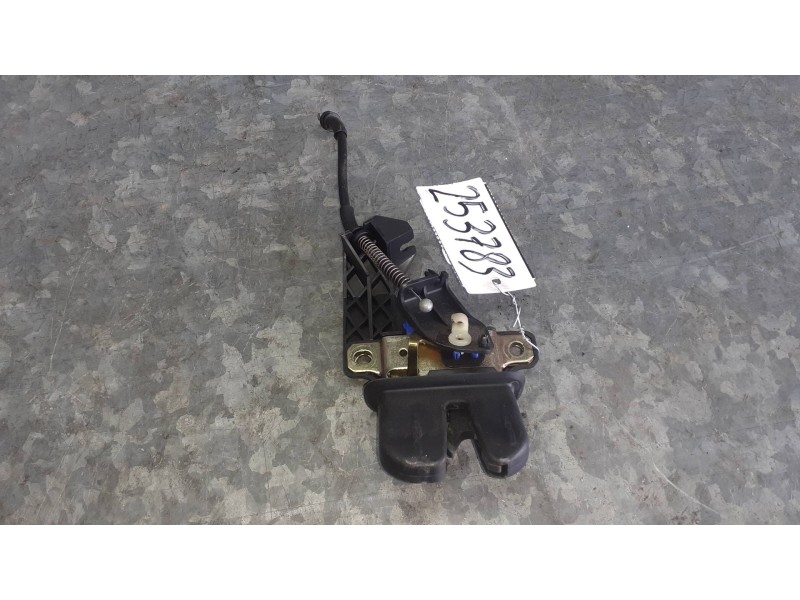 Recambio de cerradura maletero / porton para audi a4 berlina (8e) referencia OEM IAM 8E5827505  