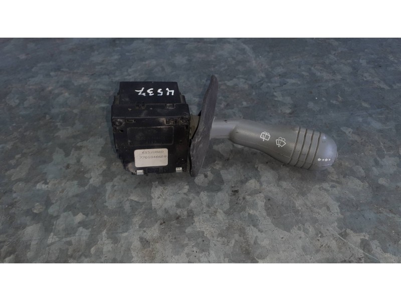 Recambio de mando limpia para renault twingo (co6) referencia OEM IAM 7701046628  