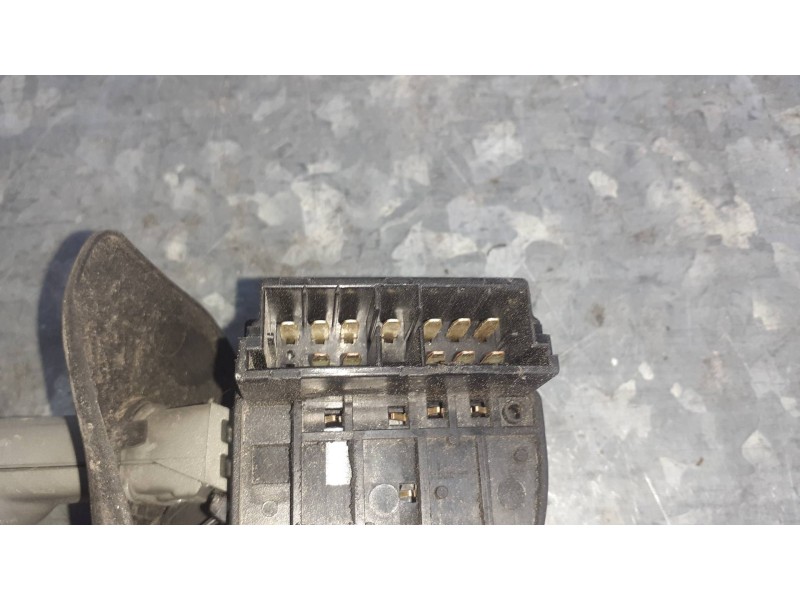 Recambio de mando limpia para renault twingo (co6) referencia OEM IAM 7701046628  