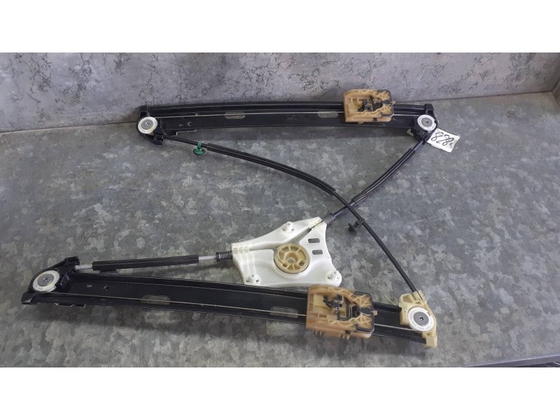 Recambio de elevalunas delantero derecho para seat ibiza kj referencia OEM IAM 6F0837462C  ELECTRICO Recambio de elevalunas delantero derecho para seat ibiza kj referencia OEM IAM 6F0837462C  ELECTRICO