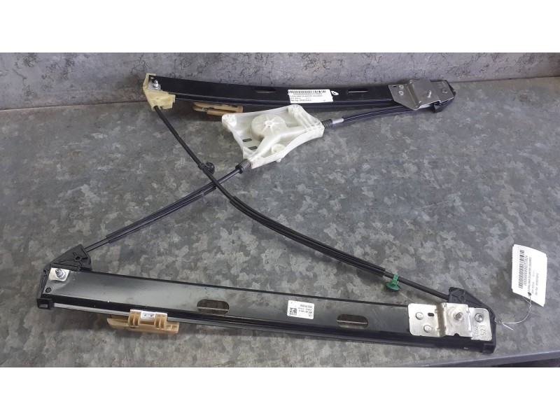 Recambio de elevalunas delantero izquierdo para seat ibiza kj referencia OEM IAM 6F0837461C  ELECTRICO