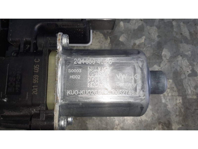Recambio de motor elevalunas delantero izquierdo para seat ibiza kj referencia OEM IAM 2Q1959405C  0130822065