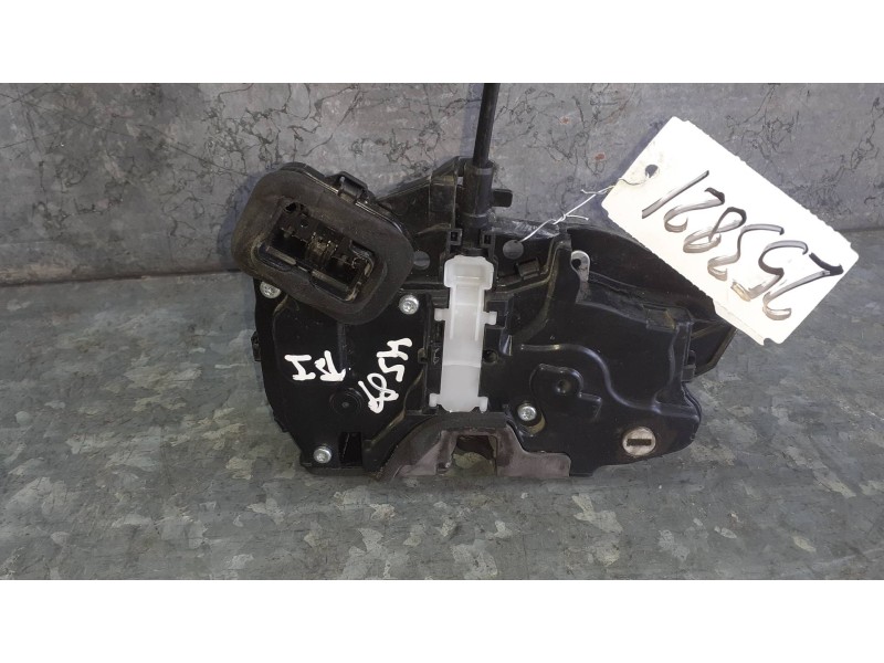 Recambio de cerradura puerta trasera izquierda para seat ibiza kj referencia OEM IAM 10A839015B 5 PINES ELECTRICA