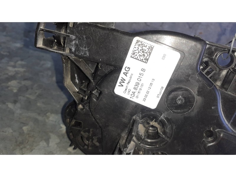 Recambio de cerradura puerta trasera izquierda para seat ibiza kj referencia OEM IAM 10A839015B 5 PINES ELECTRICA