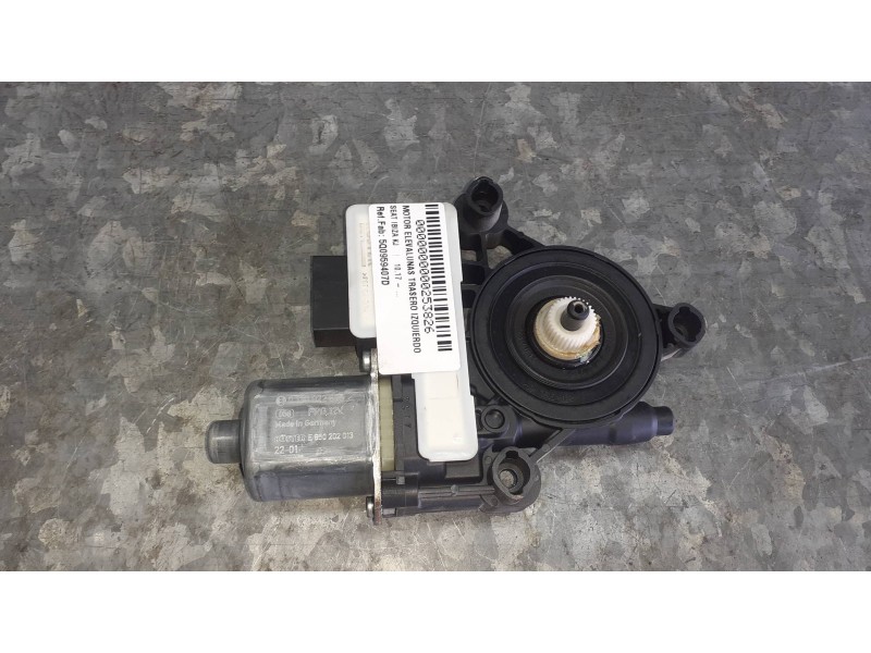 Recambio de motor elevalunas trasero izquierdo para seat ibiza kj referencia OEM IAM 5Q0959407D 5 PINES E850202013