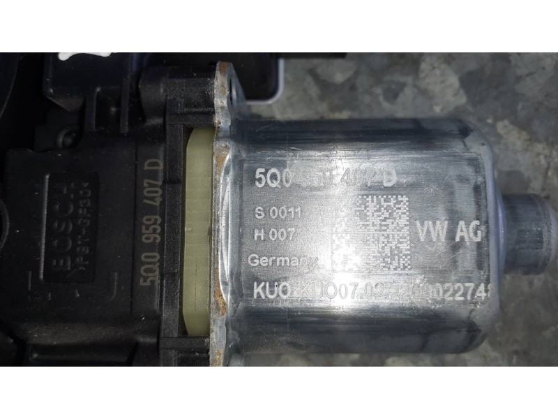 Recambio de motor elevalunas trasero izquierdo para seat ibiza kj referencia OEM IAM 5Q0959407D 5 PINES E850202013