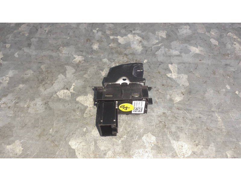 Recambio de mando elevalunas trasero derecho para seat ibiza kj referencia OEM IAM 5Q0959855P  4 PINES