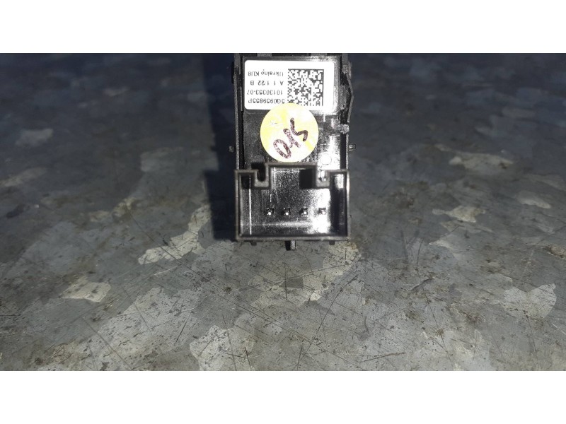 Recambio de mando elevalunas trasero derecho para seat ibiza kj referencia OEM IAM 5Q0959855P  4 PINES