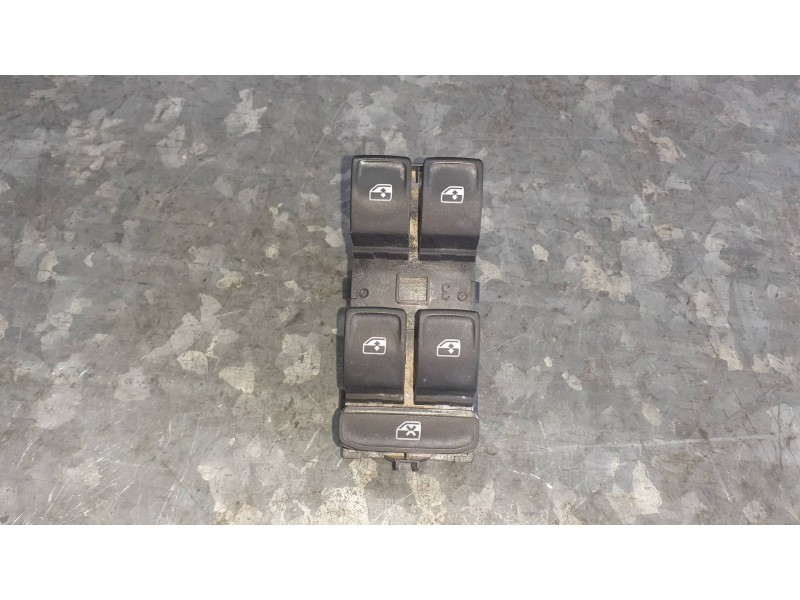 Recambio de mando elevalunas delantero izquierdo para seat ibiza kj referencia OEM IAM 5G0959857F  8 PINES