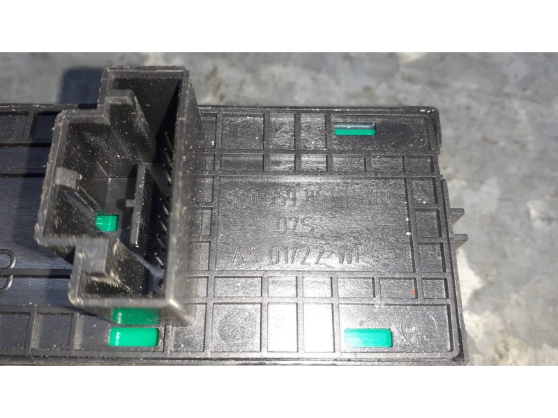 Recambio de mando elevalunas delantero izquierdo para seat ibiza kj referencia OEM IAM 5G0959857F  8 PINES