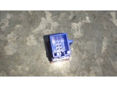 Recambio de warning para seat ibiza kj referencia OEM IAM 6F0953235  6 PINES 2