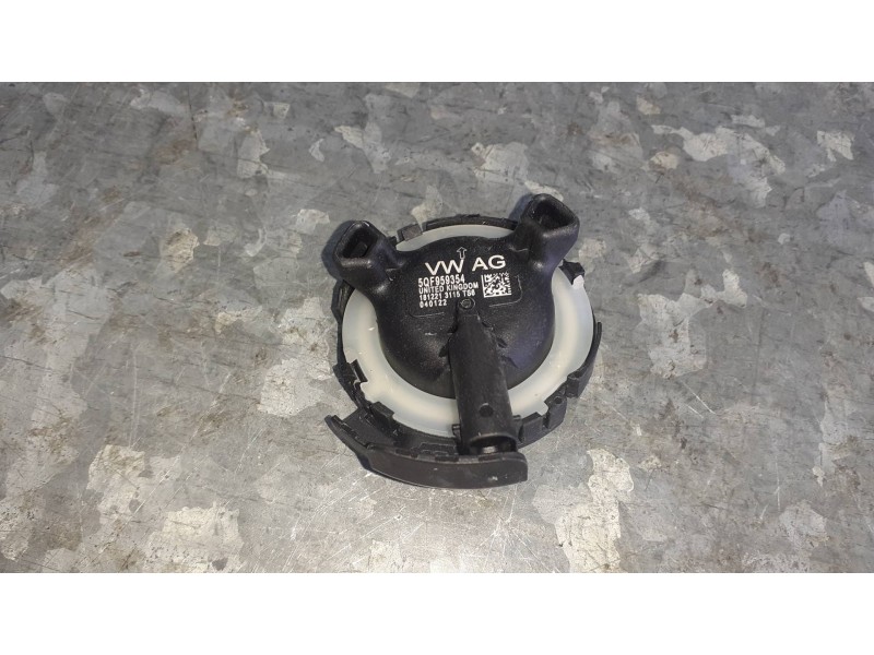 Recambio de sensor colision / impacto para seat ibiza kj referencia OEM IAM 5QF959354 DELANTERO DERECHO 2 PINES