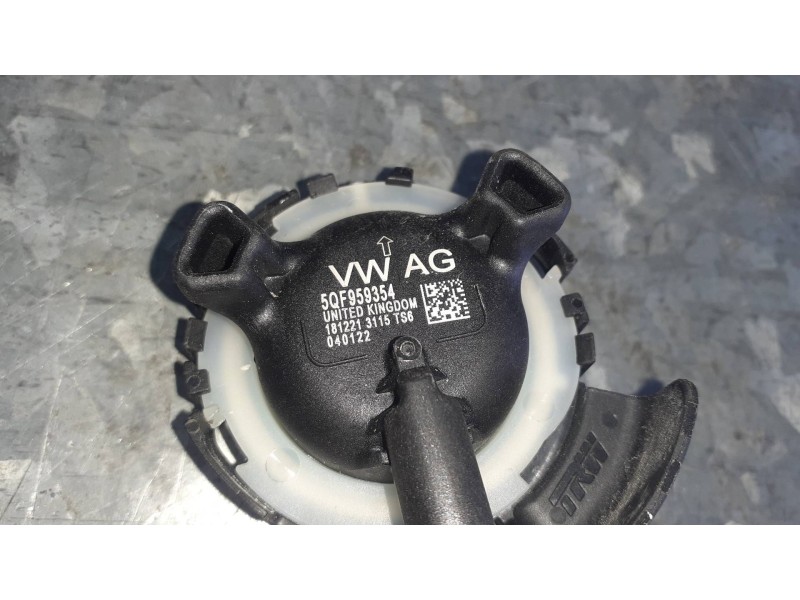 Recambio de sensor colision / impacto para seat ibiza kj referencia OEM IAM 5QF959354 DELANTERO DERECHO 2 PINES