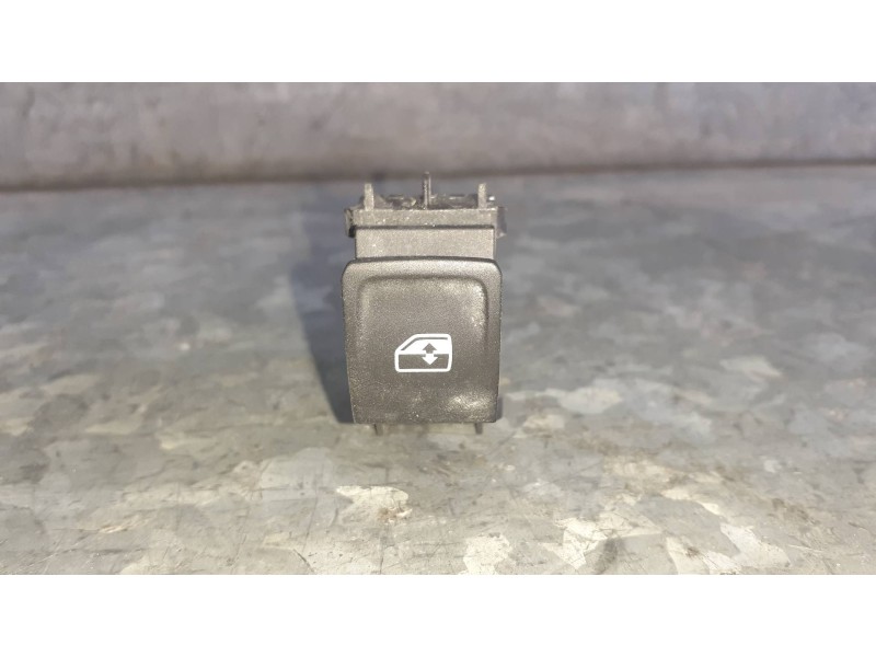 Recambio de mando elevalunas trasero izquierdo para seat ibiza kj referencia OEM IAM 5Q0959855P  4 PINES