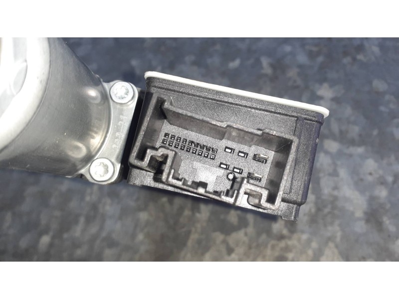 Recambio de motor elevalunas delantero derecho para seat ibiza kj referencia OEM IAM 2Q1959406C 6 PINES 0130822064