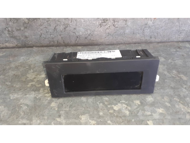Recambio de pantalla multifuncion para citroen c-elysée referencia OEM IAM 9813760080  6 PINES