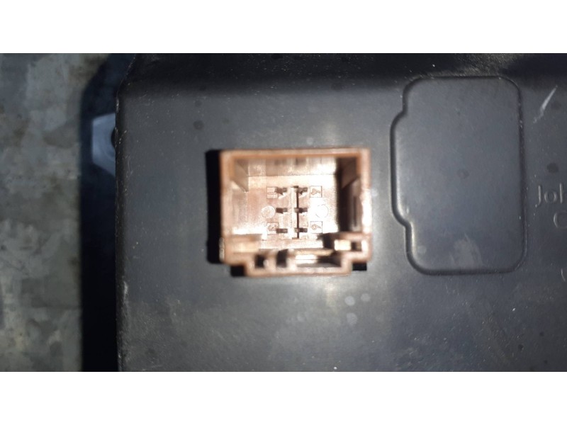 Recambio de pantalla multifuncion para citroen c-elysée referencia OEM IAM 9813760080  6 PINES