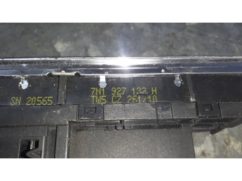 Recambio de mando multifuncion para volkswagen sharan (7n1) referencia OEM IAM 7N1927132H  