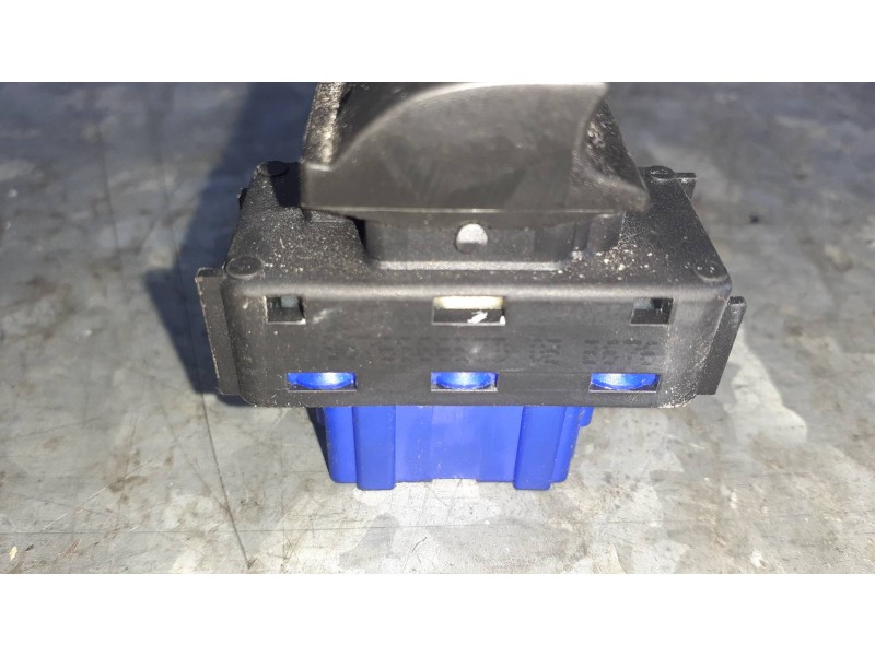 Recambio de mando elevalunas trasero derecho para citroen c-elysée referencia OEM IAM 96766663ZD  6 PINES