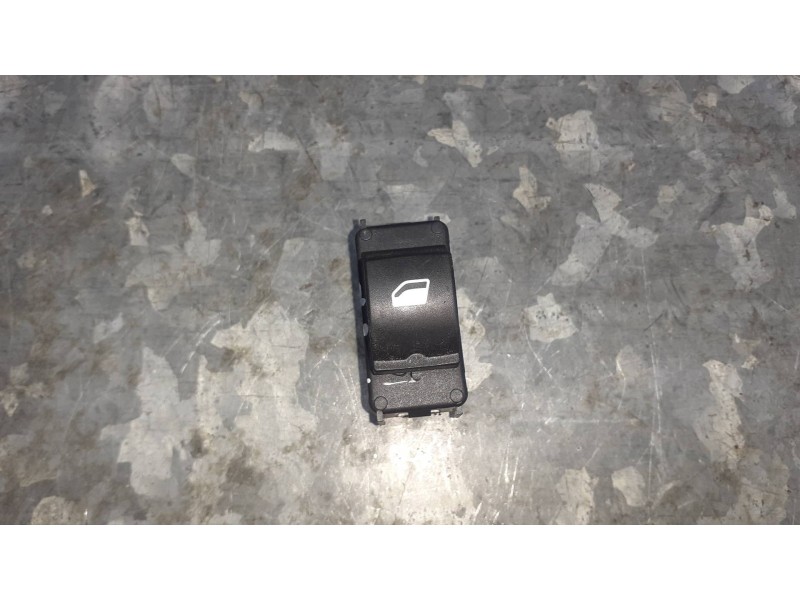 Recambio de mando elevalunas delantero derecho para citroen c-elysée referencia OEM IAM 966579272D  6 PINES