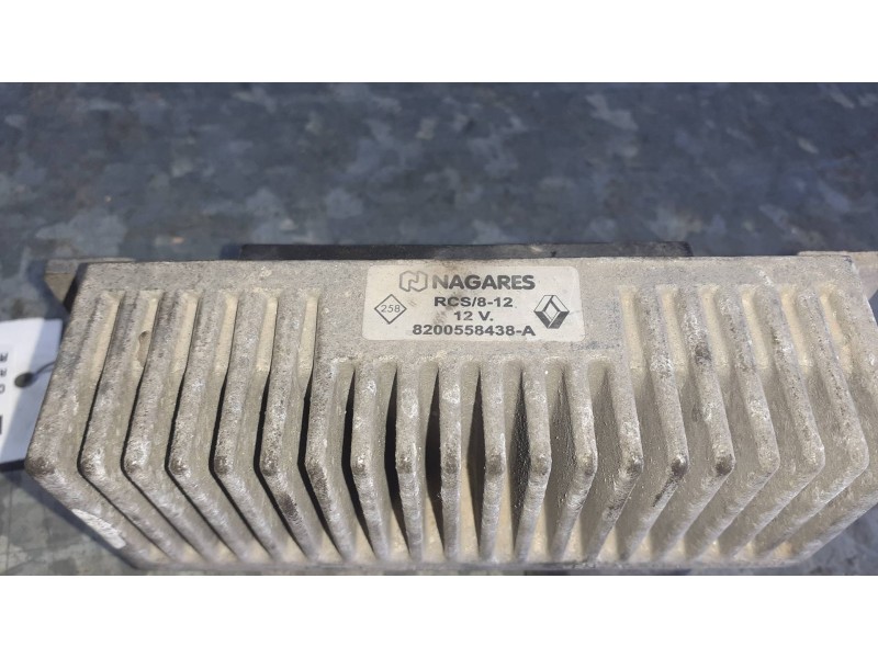 Recambio de caja precalentamiento para renault kangoo (f/kc0) referencia OEM IAM 8200558438A  8+4 PINES