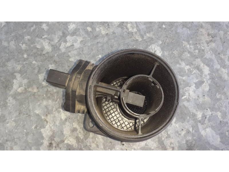 Recambio de caudalimetro para audi a4 berlina (8e) referencia OEM IAM 074906461B 0281002461 5 PINES