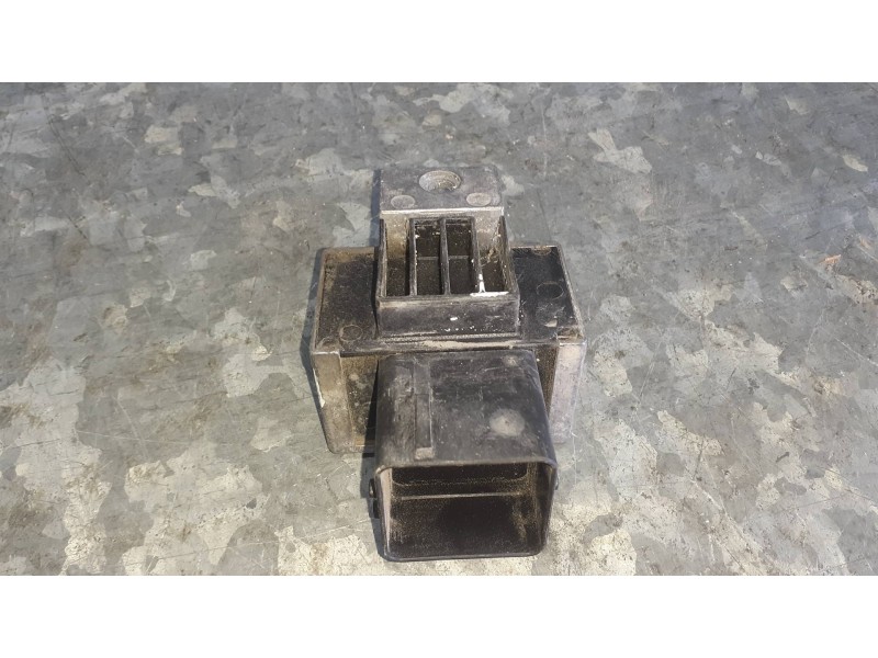 Recambio de caja precalentamiento para renault kangoo (f/kc0) referencia OEM IAM 8200859243  8 PINES