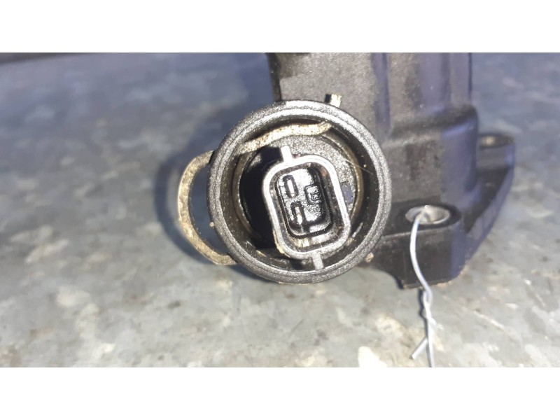 Recambio de termostato para renault kangoo (f/kc0) referencia OEM IAM 8200654328C  2 PINES